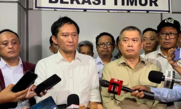 Kecelakaan KRL di Bekasi Timur, Enam Penumpang Masih Terjebak