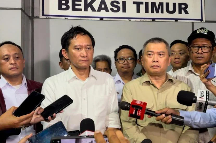 Kecelakaan KRL di Bekasi Timur, Enam Penumpang Masih Terjebak