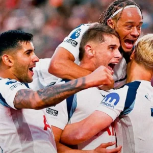 Kejutan Liga Australia: Dampak Transfer Besar, Daftar Cedera, dan Kontroversi Wasit Global Terhadap A-League