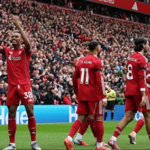 Kemenangan dramatis di Hill Dickinson! Liverpool taklukkan Everton 2-1