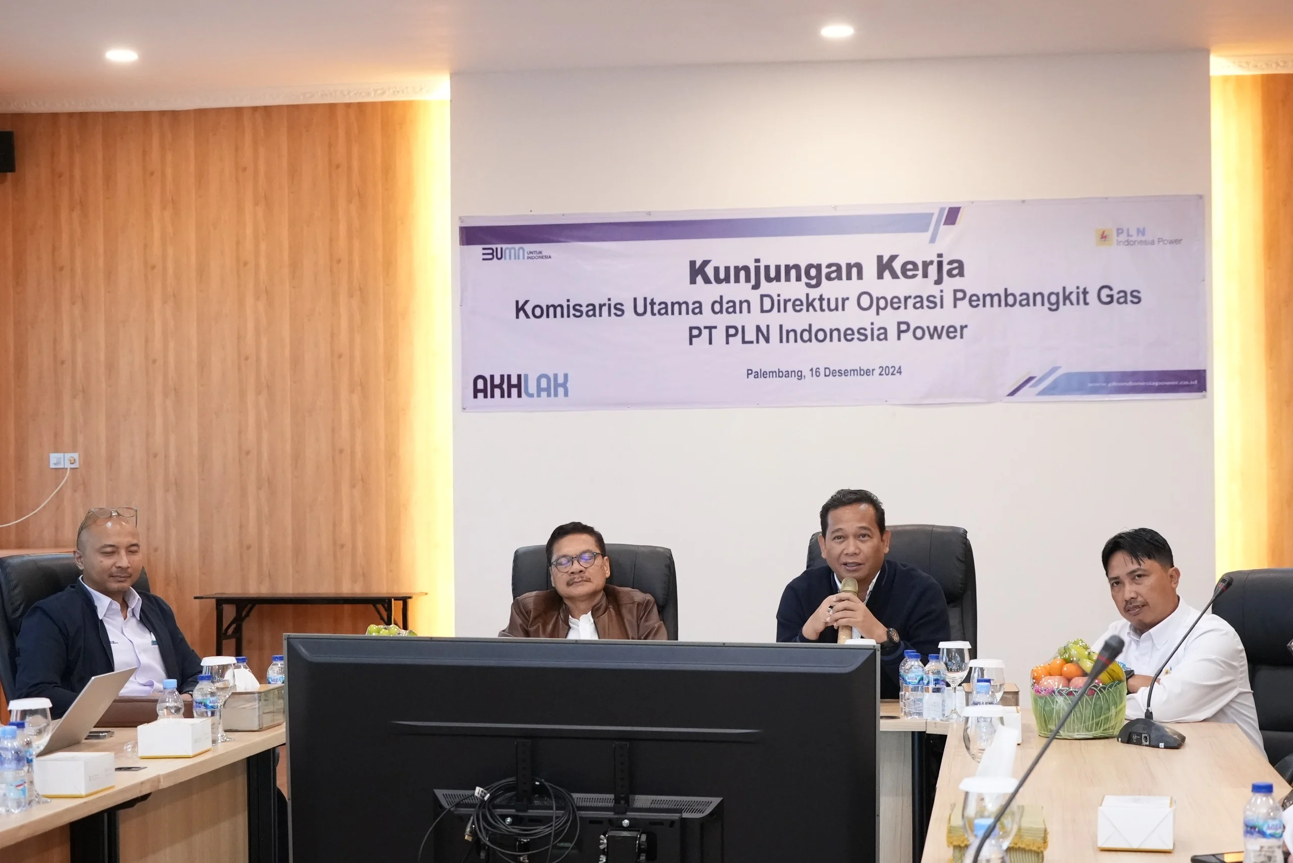 Kementerian di Garis Depan: Disiplin ASN, Pergantian Komisaris PLN, dan Pengunduran Dirjen PKP