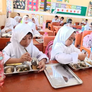 Kepala BGN: 60 Persen Anak Tak Punya Akses Makan Bergizi dan Minum Susu