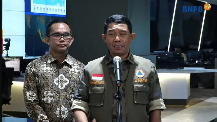 Kepala BNPB Tinjau Gereja di Minahasa Usai Gempa Magnitudo 7,6