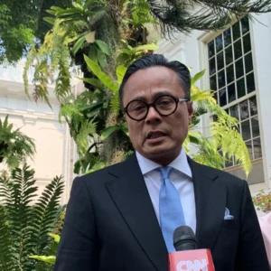 Kepala BP BUMN Dony Oskaria Tegaskan Prioritas Keselamatan di Lokasi Kecelakaan Kereta Bekasi Timur