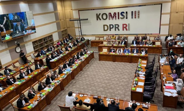 Komisi I DPR Dukung Kemkomdigi Tegakkan Aturan terhadap Wikipedia