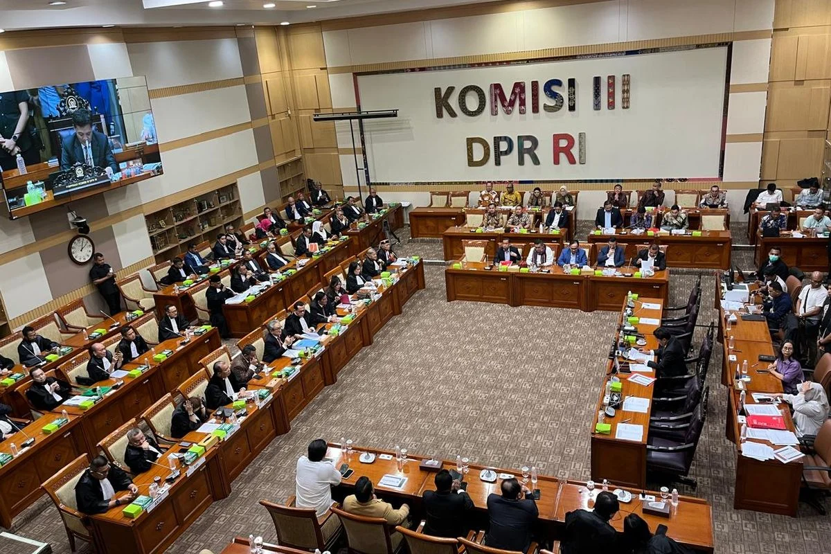 Komisi I DPR Dukung Kemkomdigi Tegakkan Aturan terhadap Wikipedia