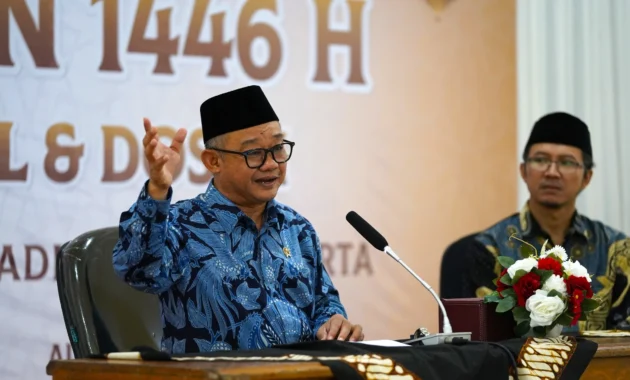 Komitmen Mendikdasmen Prof. Dr. Abdul Mu’ti dalam Pendidikan Muhammadiyah Komitmen Mendikdasmen Prof. Dr. Abdul Mu’ti dalam Pendidikan Muhammadiyah