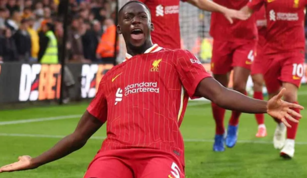 Konaté Bersinar di Anfield: Penampilan Gemilang, Cedera Rekan, dan Prospek Kontrak Baru Liverpool