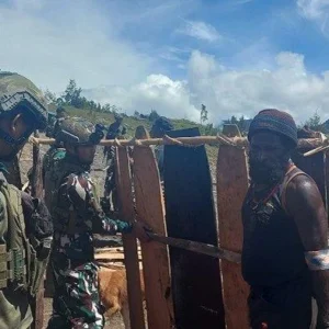 Koops TNI Habema Gelar Baksos di Distrik Gome-Puncak, Tingkatkan Kesejahteraan Warga Papua Tengah