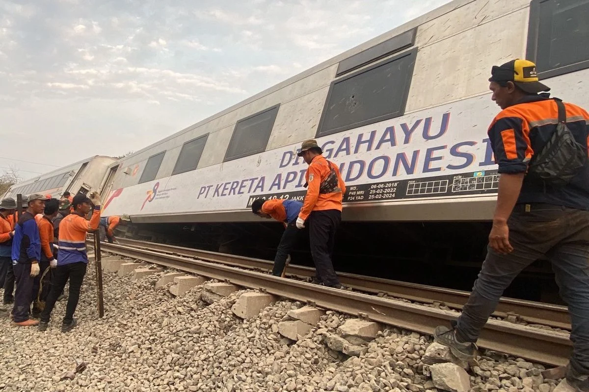 Korban Dirawat Akhirnya Meninggal Dunia dalam Kecelakaan KRL dan KA Argo Bromo Anggrek