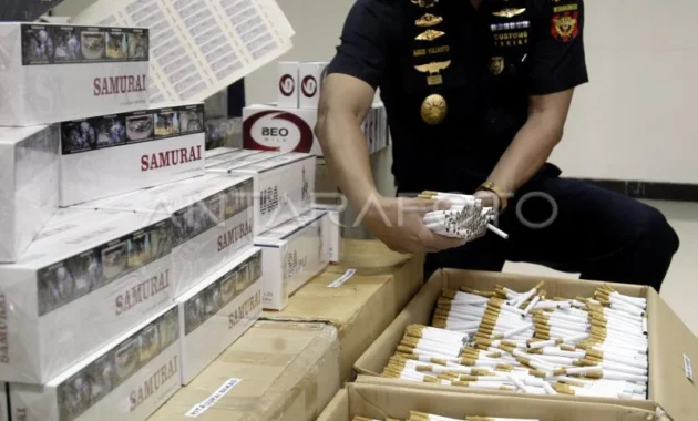 KPK Duga Pengusaha Rokok Raup Keuntungan dari Suap Pita Cukai Ilegal