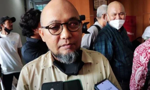 KPK Pamerkan Barang Bukti, Faizal Assegaf Diduga Terima Apple hingga Mirrorless Lumix dari Tersangka Bea Cukai