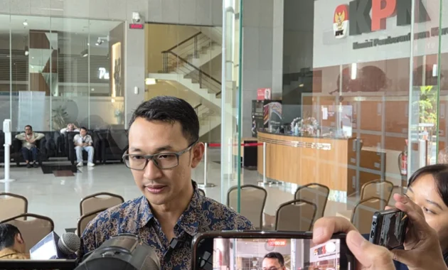 KPK Panggil Lima Biro Travel Terkait Kasus Dugaan Korupsi Kuota Haji 2023-2024 KPK Panggil Lima Biro Travel Terkait Kasus Dugaan Korupsi Kuota Haji 2023-2024