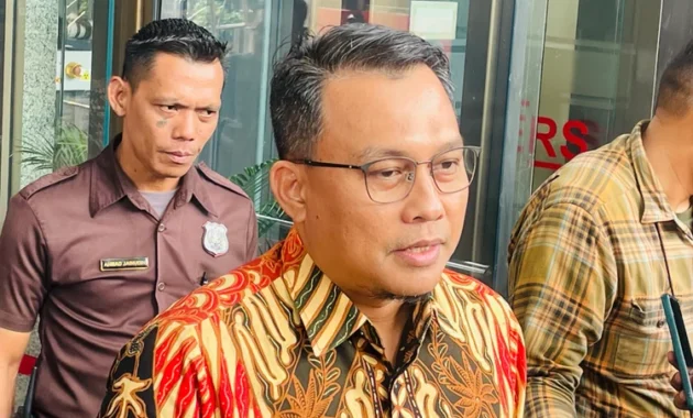 KPK Temukan Uang Ratusan Juta Usai Geledah Rumah Politikus PDIP Ono Surono di Bandung