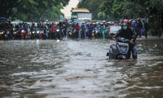 Krisis Banjir di Bandung: Samsat Soekarno‑Hatta Jadi Sorotan Utama Krisis Banjir di Bandung: Samsat Soekarno‑Hatta Jadi Sorotan Utama