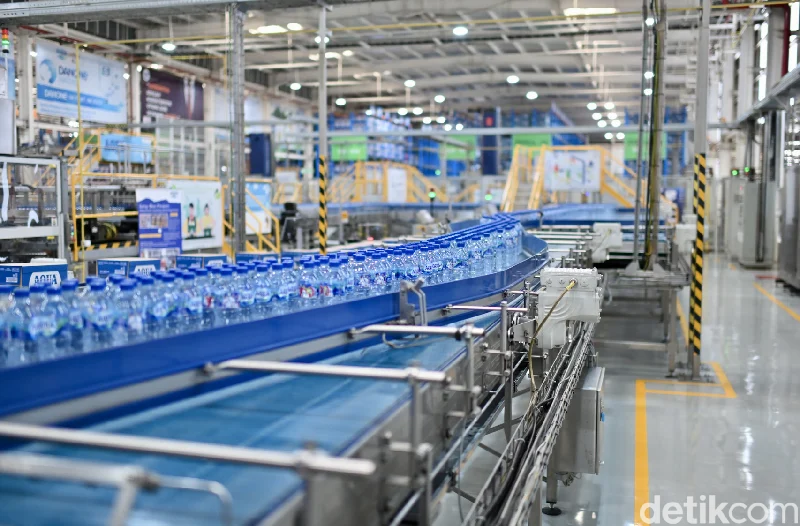 Kunjungan Kerja Panja DPR ke Pabrik Aqua Soroti Sumur Resapan, Daur Ulang Plastik, dan Konservasi Air