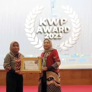Lalu Hadrian Komitmen Kawal Pendidikan Usai Terima KWP Award 2026