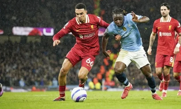 Liverpool Dominasi di Etihad: Kemenangan 2-0, Transfer Mengejutkan, dan Isu Rasisme Mengguncang Premier League Liverpool Dominasi di Etihad: Kemenangan 2-0, Transfer Mengejutkan, dan Isu Rasisme Mengguncang Premier League