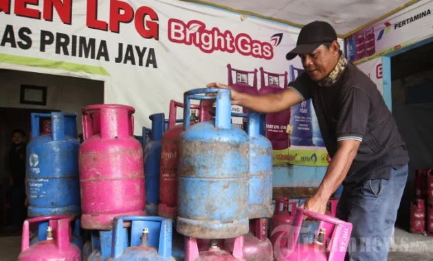 LPG 12 Kg Naik? Bahlil Tegaskan Nonsubsidi Itu Untuk Orang Kaya, Harga 3 Kg Tetap Aman!