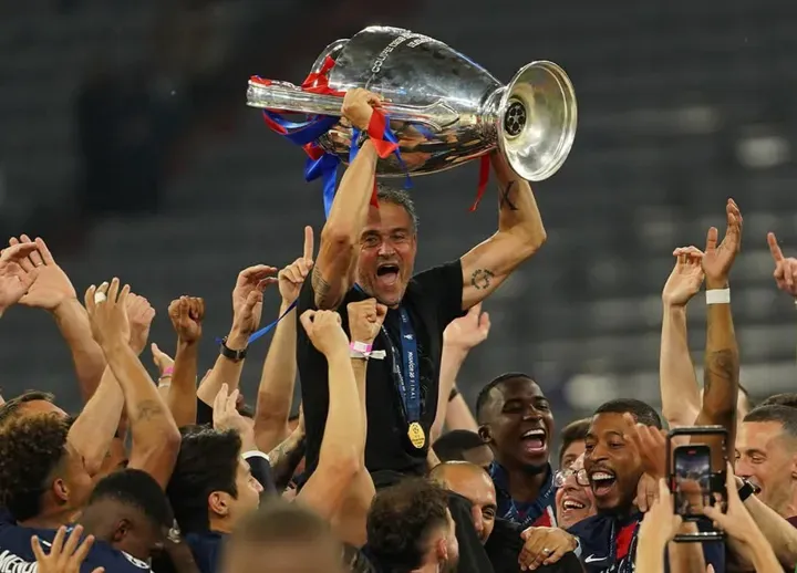 Luis Enrique Bikin PSG Tampil Ganas: Strategi, Kontroversi, dan Harapan Juara Liga Champions 2025/2026