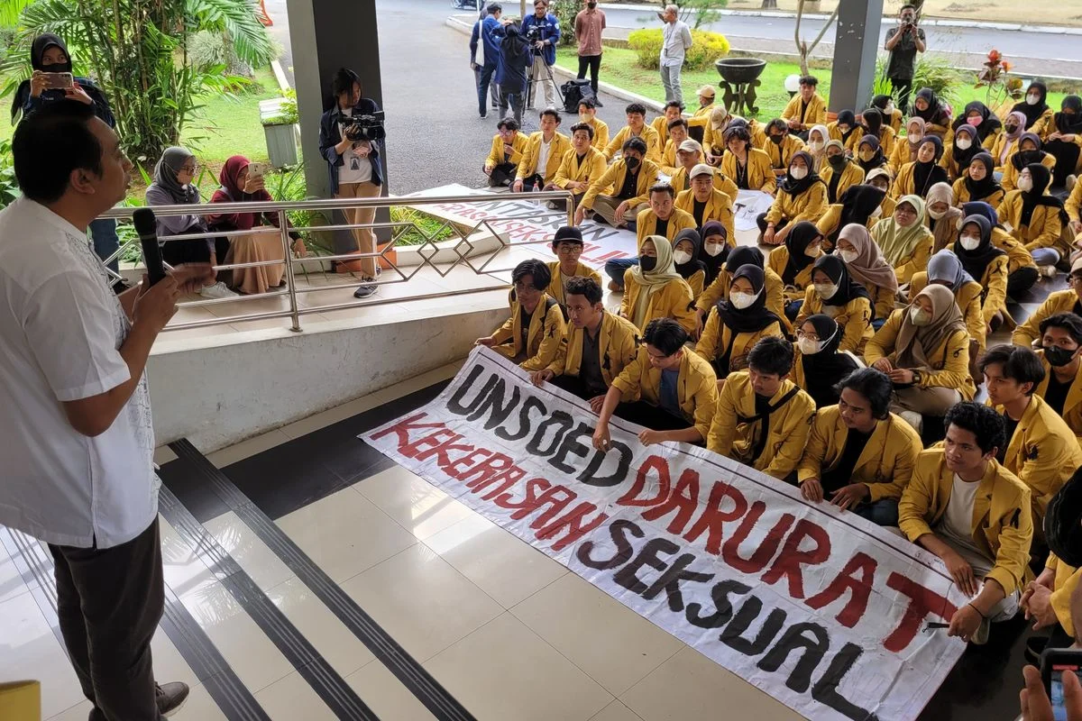 Mahasiswa Universitas Budi Luhur Sentil Rektorat: Merokok Ditegur, tapi Terduga Pelaku Kekerasan Seksual Dibiarkan Keliaran?