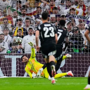 Maxi Araújo Jadi Bintang Tackle di Champions League: Kontroversi Penalti vs Arsenal Mengguncang Dunia Sepakbola
