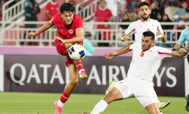 Media Vietnam Terkejut! Pelatih Bulgaria Lontarkan Pujian Tinggi untuk Timnas Indonesia, Apa Dampaknya?