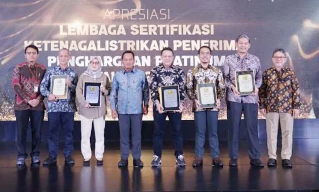 Mendikdasmen Apresiasi Kinerja Terbaik 2025 dan Dorong Peningkatan Tata Kelola