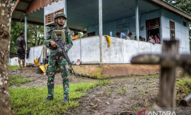 Mengejutkan! Nenek Tetangga Menangis Saat Praka Rico, Tukang Tenda Pesta dan Mantan Prajurit TNI, Tutup Usia