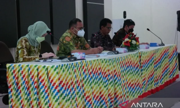 Menguji Ataturan Main Pemda Lakukan Pungutan Pajak Air Permukaan Sektor Sawit Menguji Ataturan Main Pemda Lakukan Pungutan Pajak Air Permukaan Sektor Sawit