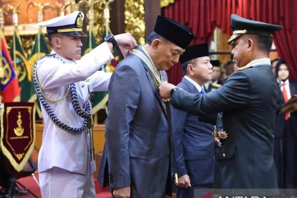Menhan Sjafrie Bahas Tantangan Keamanan Nasional dengan Puluhan Purnawirawan TNI, Dari Selat Hormuz hingga Pasukan Perdamaian di Lebanon
