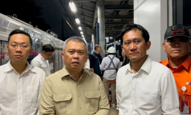 Menhub Kawal Proses Evakuasi Korban Tabrakan Kereta di Bekasi Timur