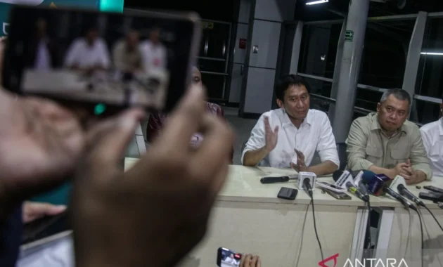 Menhub Pastikan Percepatan Evakuasi Tabrakan Kereta di Bekasi Timur