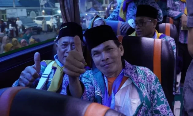 Menjemput Keajaiban di Sela Doa: Kisah Marbot Masjid dan Perjalanan Tak Terduga Menuju Baitullah Bersama Adira Finance