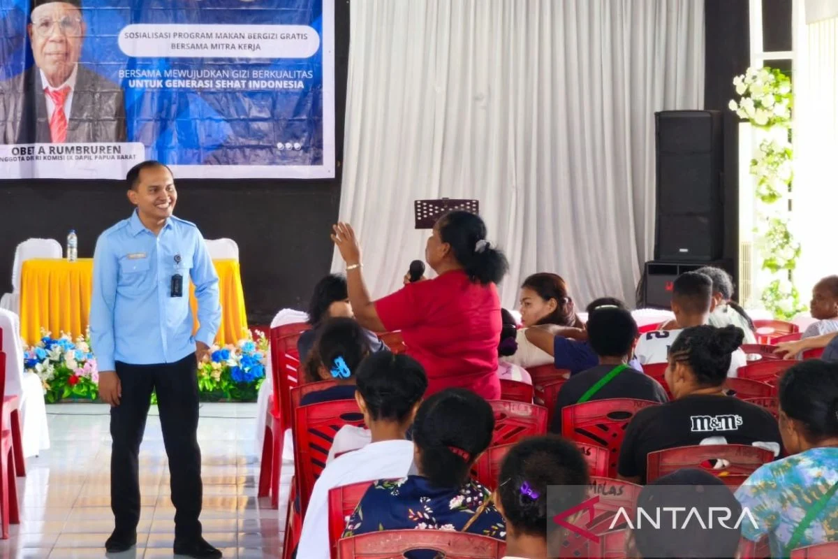 Menko Pangan Ingatkan SPPG Wajib Serap Produk Pangan Desa