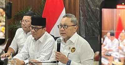 Menkop Zulkifli Hasan Janjikan Pinjaman 6% di Kopdes Merah Putih, Solusi Lawan Rentenir dan Penggerak Bansos