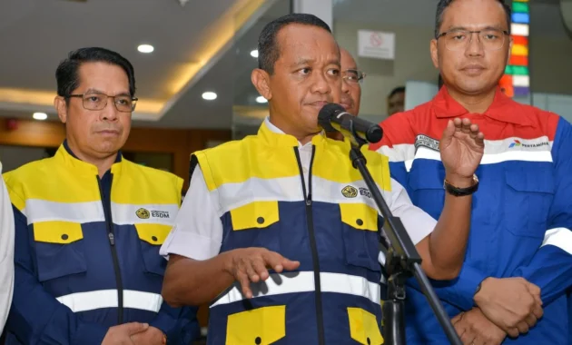 Menperin Pastikan Stok Plastik Nasional Aman, Sementara Gejolak Hormuz Mendorong Diversifikasi Nafta ke LPG & CPO Menperin Pastikan Stok Plastik Nasional Aman, Sementara Gejolak Hormuz Mendorong Diversifikasi Nafta ke LPG & CPO