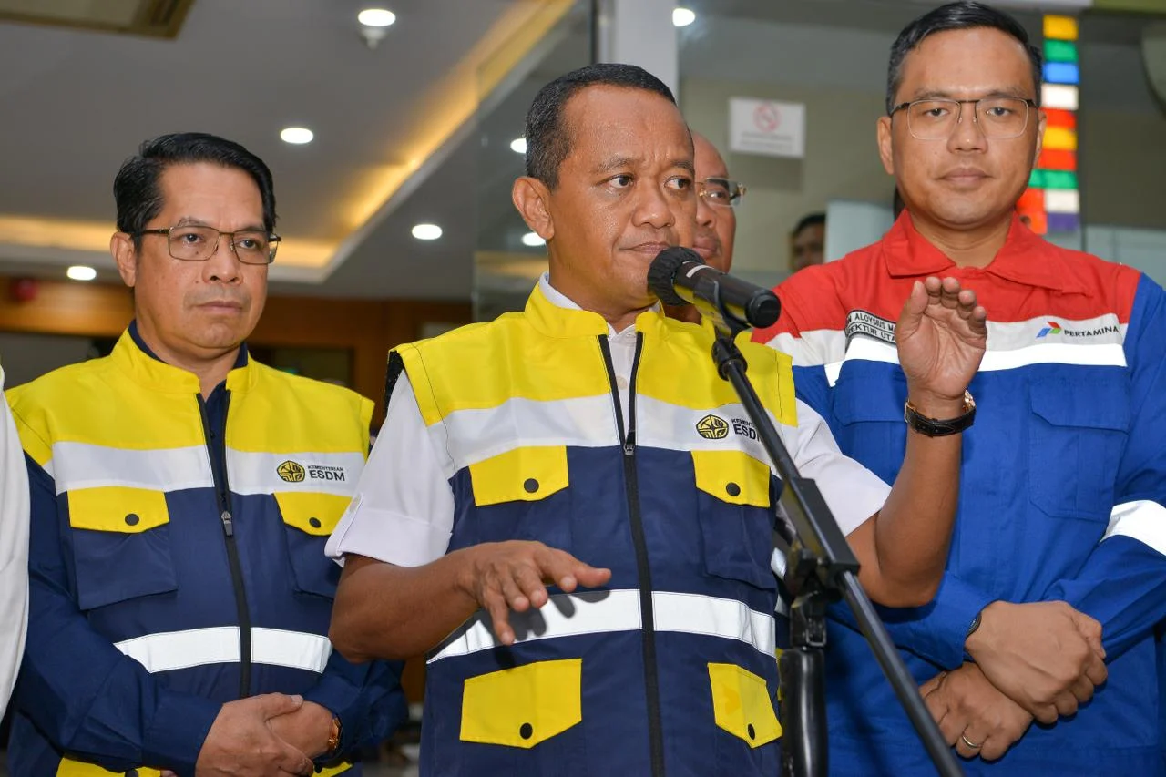 Menperin Pastikan Stok Plastik Nasional Aman, Sementara Gejolak Hormuz Mendorong Diversifikasi Nafta ke LPG & CPO