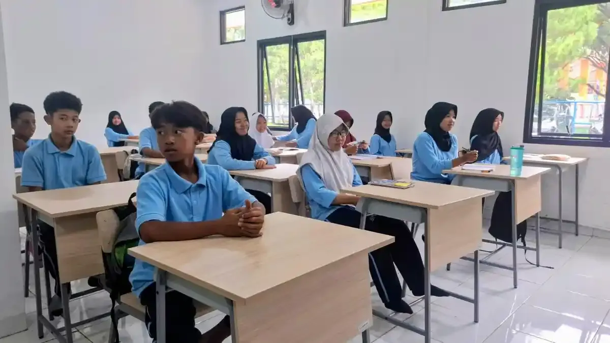 Mensos Targetkan 100 Ribu Siswa Sekolah Rakyat pada 2027