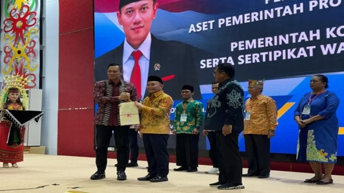 Menteri ATR Serahkan 33 Sertifikat Rumah Ibadah di Sulawesi Tengah, Langkah Besar Rehabilitasi Bencana dan Sinergi Program 3 Juta Rumah