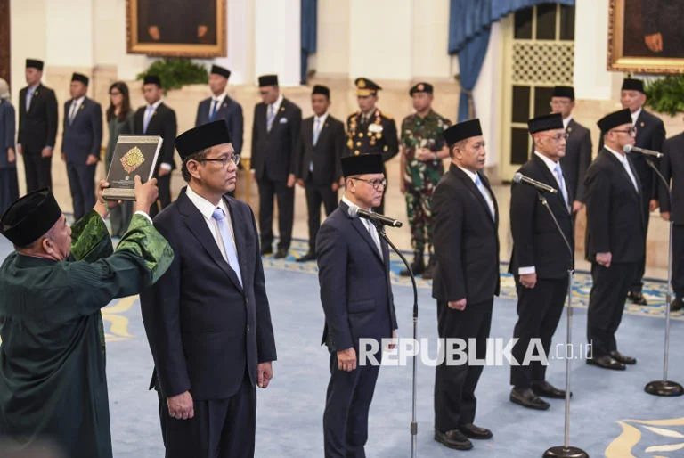 Menteri Keuangan Purbaya Lakukan Perombakan Besar di Kemenkeu: Dilantik 5 Pejabat Baru, Dicopot 3 Dirjen, dan Beri Lampu Hijau pada Obligasi China