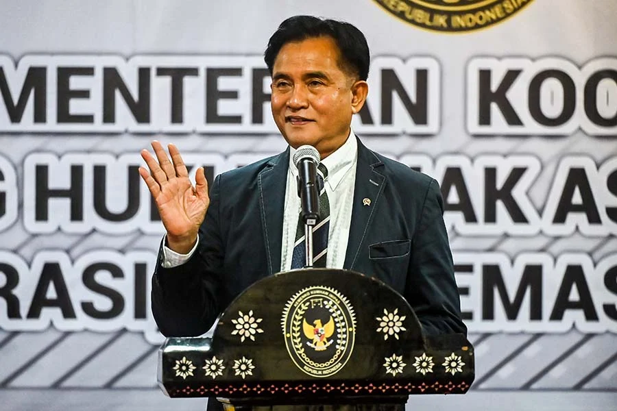 Menteri Koordinator Yuzril Ihza Mahendra Hadiri Pelantikan Hakim Mahkamah Konstitusi di Istana