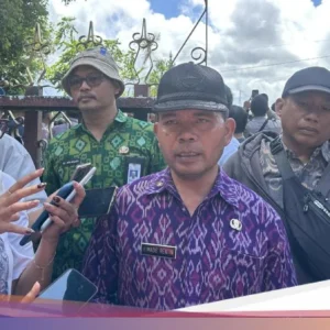 Menteri LH Tegaskan KEK Kura‑Kura Bukan Alasan Penutupan TPA Suwung
