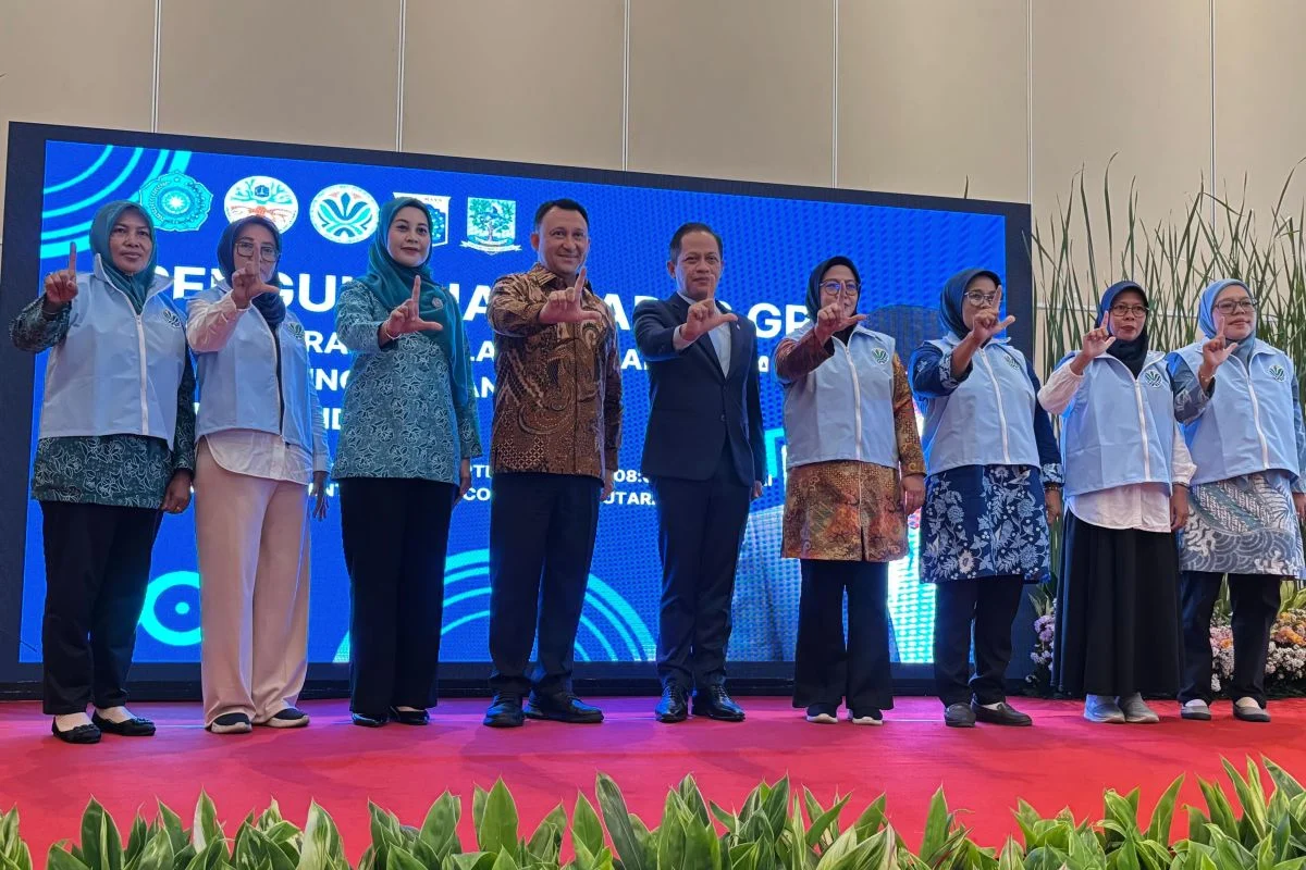 Menteri Lingkungan Hidup: Tingkat Pengelolaan Sampah Naik menjadi 26% pada 2025