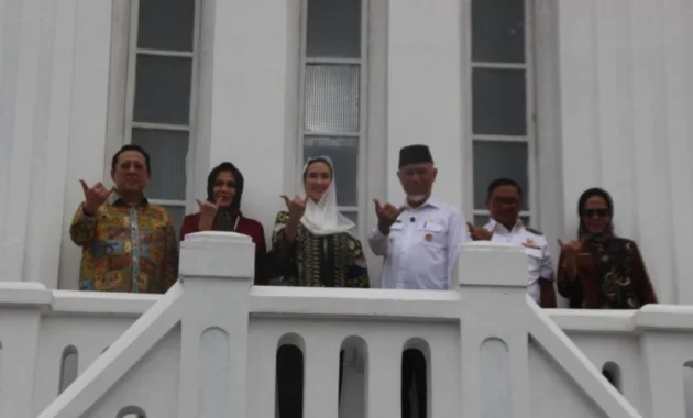 Menteri Pariwisata Puji Nilai Historis Bukittinggi dan Jam Gadang