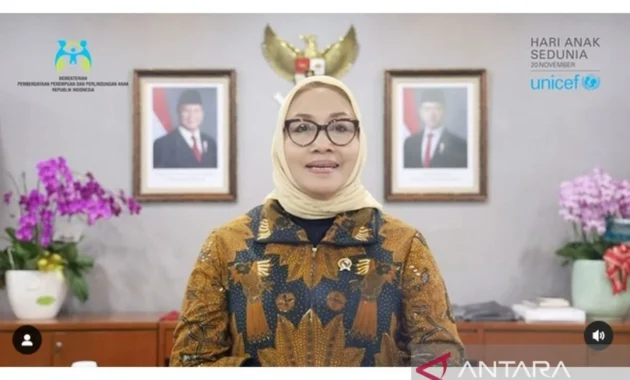 Menteri PPPA Arifah Fauzi Minta Maaf atas Pernyataan Keliru tentang Pemindahan Gerbong Perempuan KRL Menteri PPPA Arifah Fauzi Minta Maaf atas Pernyataan Keliru tentang Pemindahan Gerbong Perempuan KRL