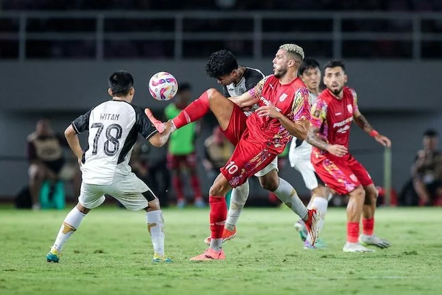 Milomir Seslija Kecam Penampilan Persis Solo Usai Kalah 0-2 dari Arema FC