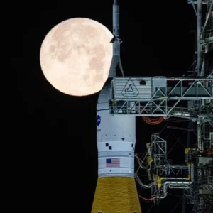 Misi Artemis 2: Foto Langka dari Sisi Tersembunyi Bulan dan Rekor Jarak Manusia Terjauh