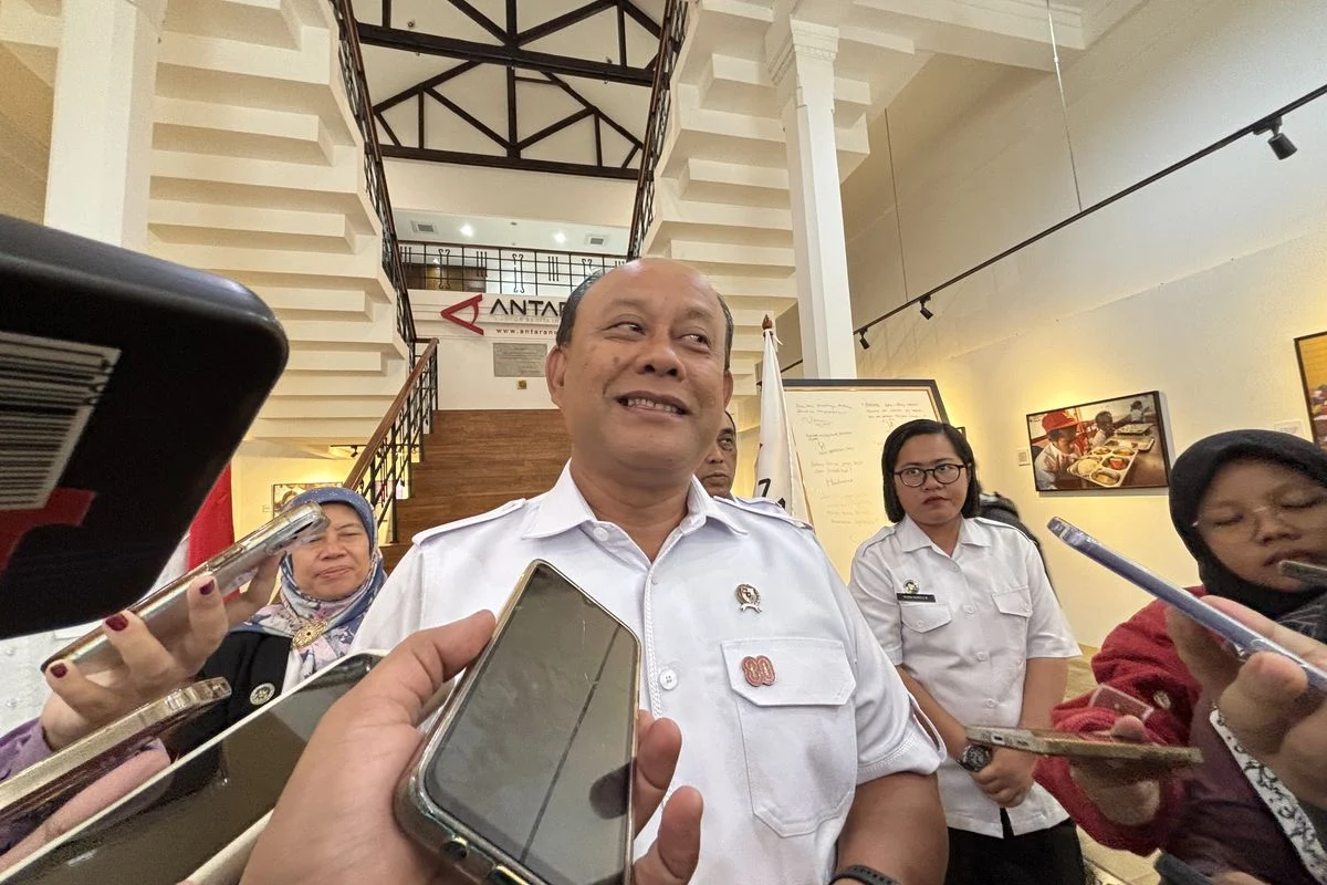 Nasional Sepekan: Pengadaan Motor MBG dan Kritik Saiful Mujani