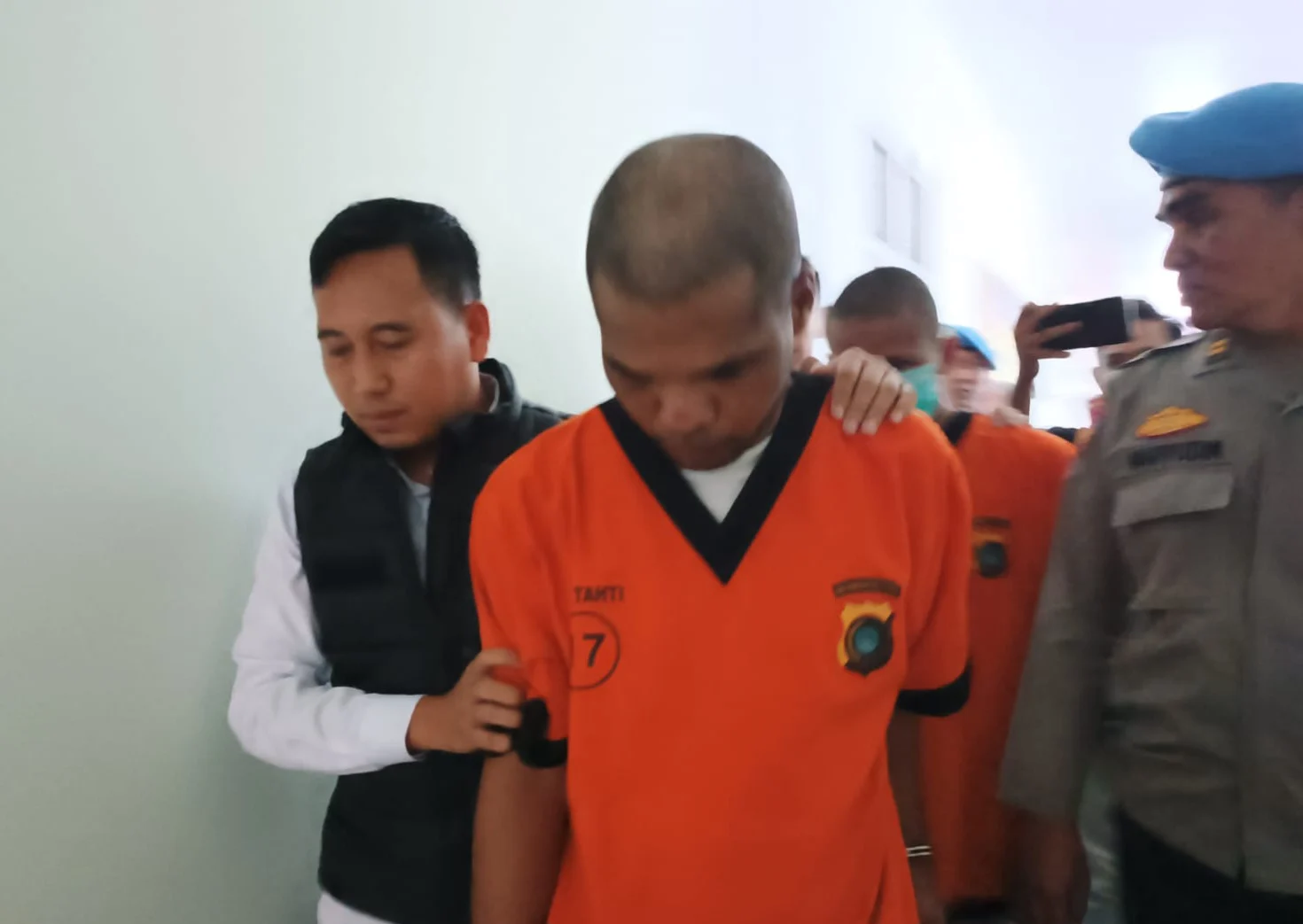 Negara Wajib Ungkap Dalang Teror Penyiraman Air Keras